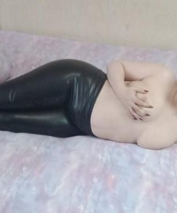 👠 Страстная и провокационная, я создам незабываемую атмосферу, в которой ты сможешь расслабиться и насладиться каждой минутой. 🌟 Мои услуги включают классический и эротический массаж, французский и глубокий оральный секс, ролевые игры и многое другое. 💋 Свидания со мной полны страсти и искушения, которые останутся в твоей памяти навсегда. 📸 В моем портфолио ты найдешь непоколебимое доказательство моей привлекательности и превосходства. 🌆 Я живу в самом сердце Москвы, где могу встретить тебя в уютном и безопасном месте. ✨ Со мной ты окажешься в руках настоящей профессионалки, готовой сделать все, чтобы ты ушел удовлетворенным и счастливым. 🌹 Жду твоего звонка, чтобы мы могли начать наше незабываемое приключение вместе. 💫 Ирочка
